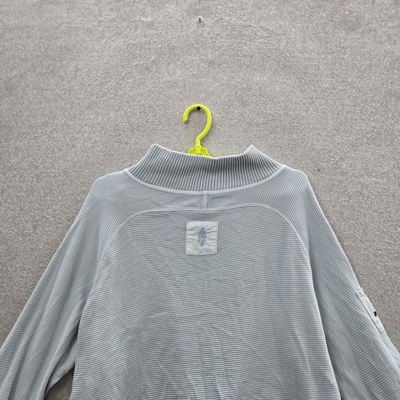 FP Movement Women Sweatshirt S/P Light Blue So Fly Henley Snap Button - Picture 9 of 10